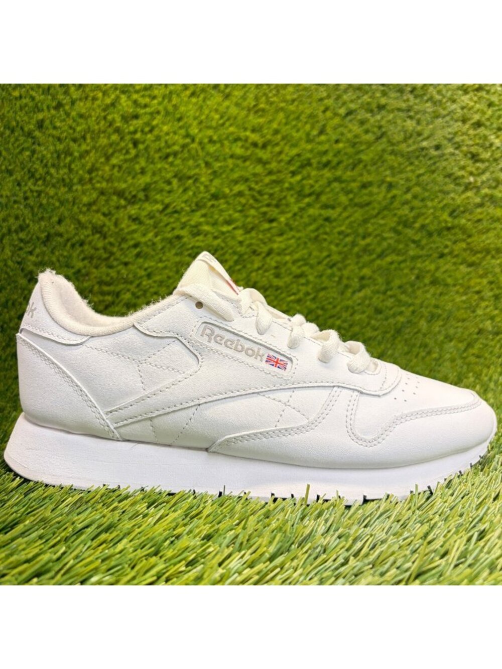 Reebok Classic Leather Womens Size 8 White Gray Athletic Running Shoes Sneakers